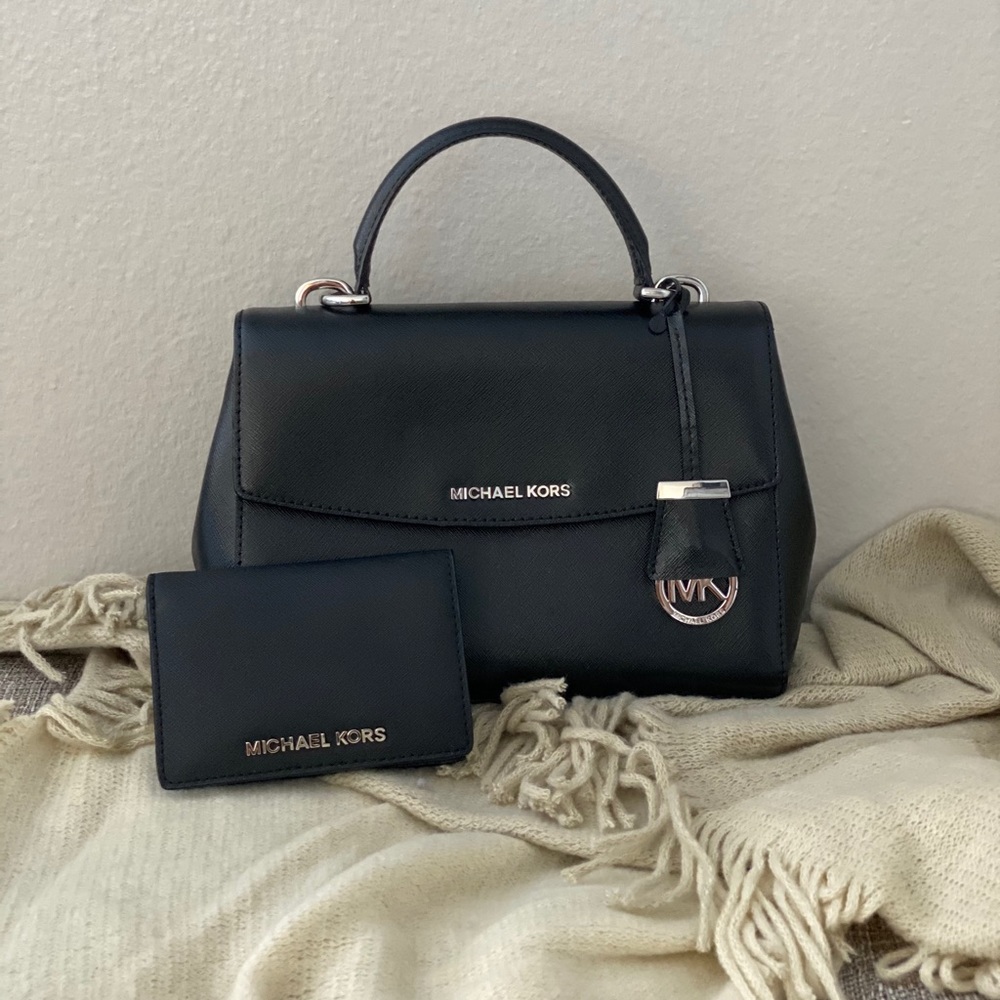 Michael Kors Handbag and Wallet Set